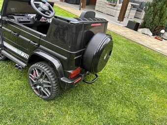 Mercedes elektrické autíčko - 7