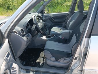 Toyota RAV 4 - 7