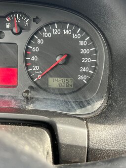 Volkswagen Bora 1.6 16.V - 7