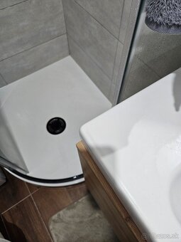 Predám úplne novú skrinku aj s umývadlom ORRSJÖN (IKEA) - 7