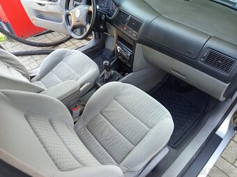 Predám VW Golf 4 IV 1.6 benzín 74kw - 7