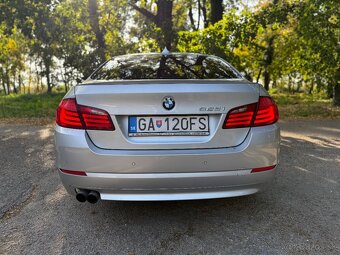 BMW 523i - 7