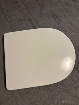 nové WC so sedadlom - 7