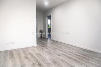 Predám zrekonštruovaný 3-izbový byt v Bánovciach n/B - 7