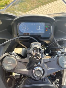 HONDA CBR 500r - 7