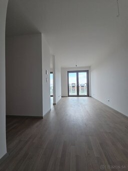NOVOSTAVBA NA PREDAJ 1,5 IZBOVÝ BYT S PARKOVANÍM BRATISLAVA - 7