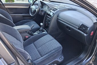 Predám Peugeot Combi 2.2.HDI 125KW R.V.2009 - 7