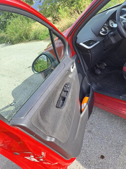 Predám Peugeot 207 - REZERVOVANÉ - 7