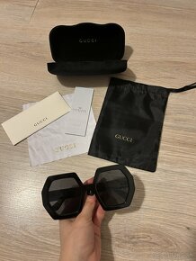 Gucci slnečné okuliare GG0772S - čierne (GG1) - 7