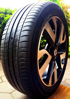 alu R18 5x114,3 orig. NISSAN /+ Renault + Dácia, pneu 215/55 - 7