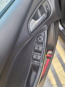 Predám Ford Focus 1.0 Ecoboost Kombi - 7