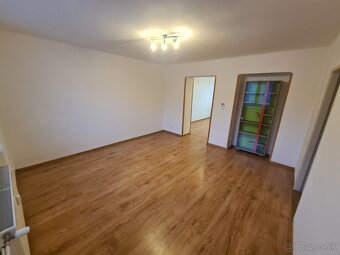 2-izbový byt, 61m² s balkónom - Staré sídlisko - 7