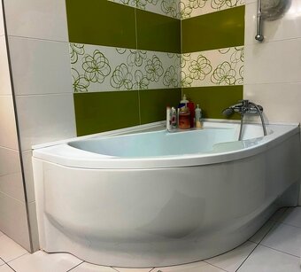 VIDINÁ - RD - 240 m2 - TERASA, BAZÉN, GARÁŽ - 7