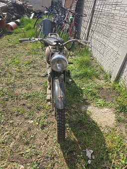 ČZ 125b - 7
