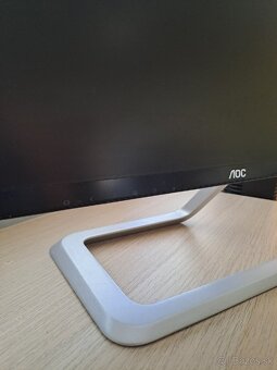 Monitor AOC - 7