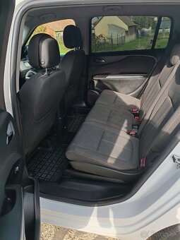 Opel Zafira Tourer 2,0 - 7