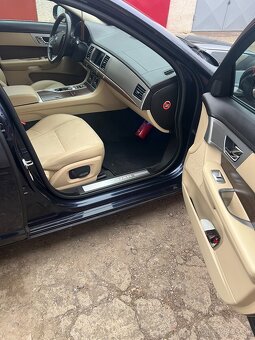 JAGUAR XF - 7
