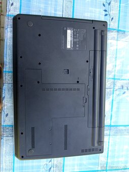Lenovo Edge E520 CORE i5/SSD/WIN 11 Top stave - 7