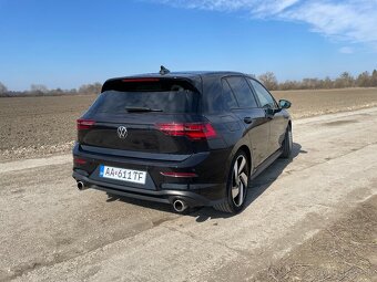 VW Golf VIII GTI 2.0 TSI - 7