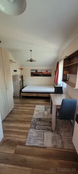 Izba s kúpelňou a kuchynkou na prenájom - 7