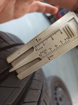 Letná sada 195/65 r15 5x112 + puklice - 7