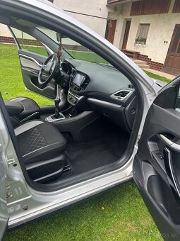 Lada Vesta sw cross - 7