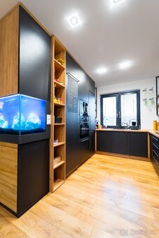NADČASOVÝ MODERNÝ RODINNÝ DOM - 7