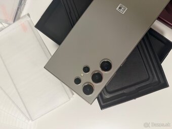 Samsung Galaxy S24 Ultra 5G 12 GB / 256 GB - Titanium Gray - 7