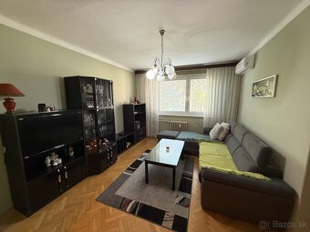 Exkluzívne APEX reality 2i s loggiou na Štúrovej Leopoldov - 7