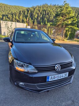 Volkswagen Jetta - 7
