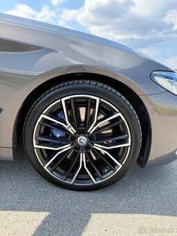 BMW 540i xDrive Touring – TOP výbava, záruka do 07/2027 - 7