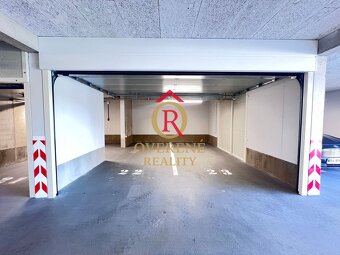 Exkluzívna dvojgaráž s vlastným vstupom a bránou HÖRMANN – j - 7