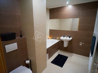 Štýlový investičný 2 izbák s balkónom a parkovací… - 7