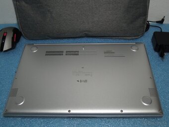 ASUS VivoBook 15.6“ 16GB 512GB Full HD Podsvit i5 IrisX - 7