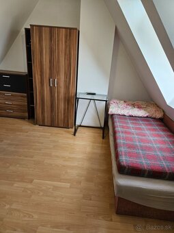 4izbový byt v historickej budove v centre mesta - 7