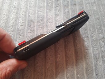 Nokia 8600 Luna - 7