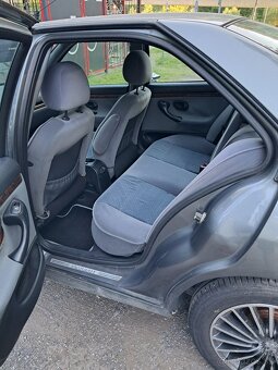 Na predaj : Peugeot 406 2.0 Hdi, r.v. 2000. - 7