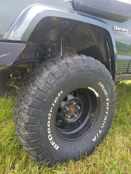 Jeep Cherokee XJ 4.6 - 7
