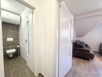 Jedinečný 2-izbový kompletne zariadený apartmán - 7