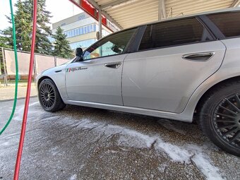 Alfa Romeo 159 2,4 jtdm 147 kw za 2300€ - 7