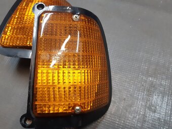 Skoda 120,130,rapid predné smerovky - 7