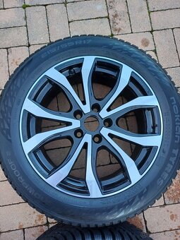 NOVÉ 215/55 R17 - 7