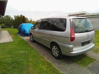 Peugeot 807 - 7