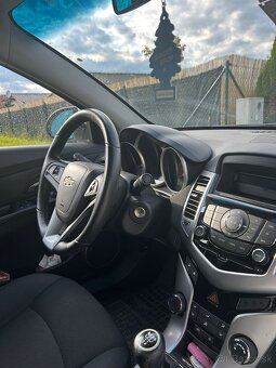 Chevrolet Cruze 1.6 benzín + plyn 145000km - 7