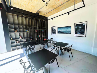 Prenájom prestížneho showroom priestoru 251m² (prízemie) na - 7