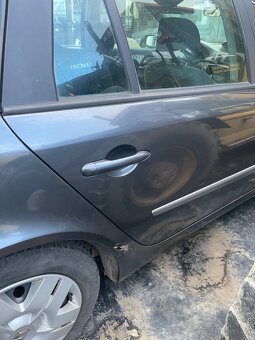 Renault Laguna 2 1.9d - 7