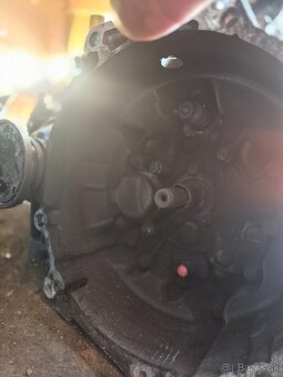 Predám manuálna 6q prevodovka pre 1.9tdi 77kw VW GROUP - 7