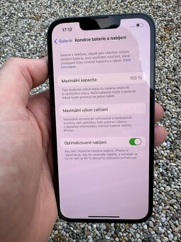 iPhone 13 - baterie 100% - 7