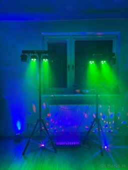 Zdravím predám svetelnú zostavu party LED svetiel - 7