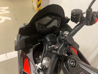Aprilia Tuono 660 Factory (v zaruke) - 7